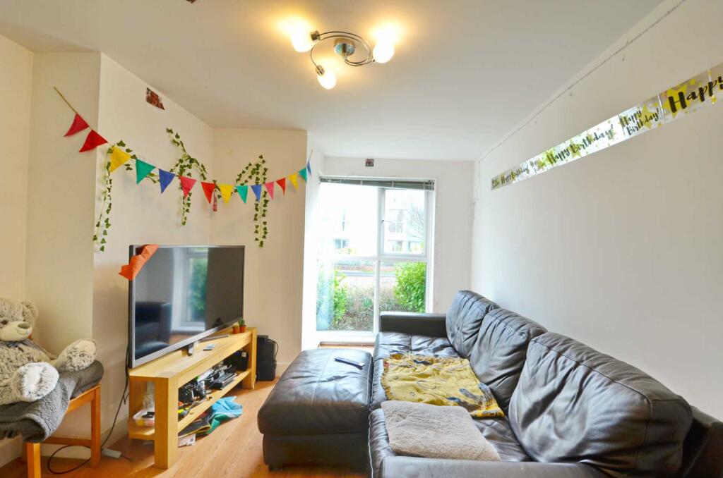 Additional image 4 of Long Down Avenue, Cheswick Village