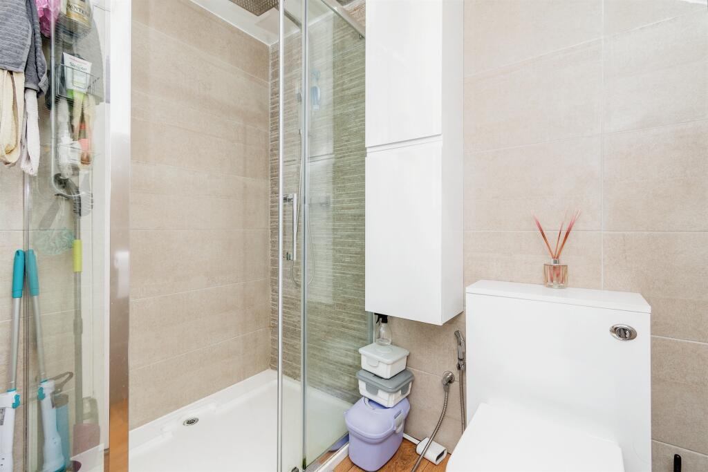 Additional image 14 of Wagon Lane, Bingley