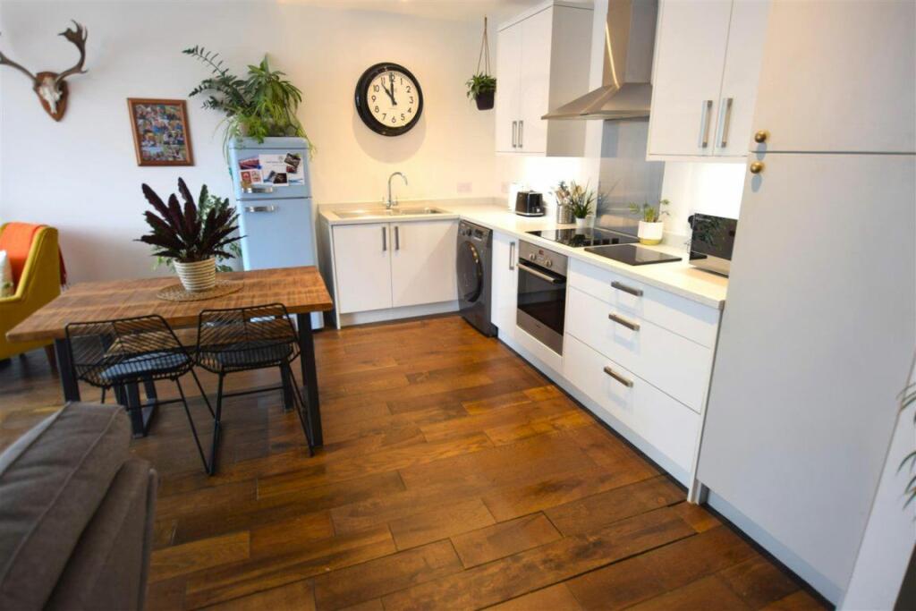 Additional image 4 of Harbour Crescent, Portishead, North Somerset