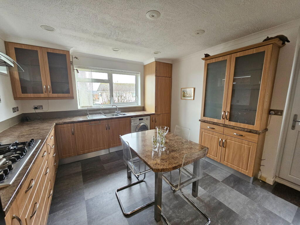 Additional image 8 of Willow Drive, Hutton, Weston-super-mare