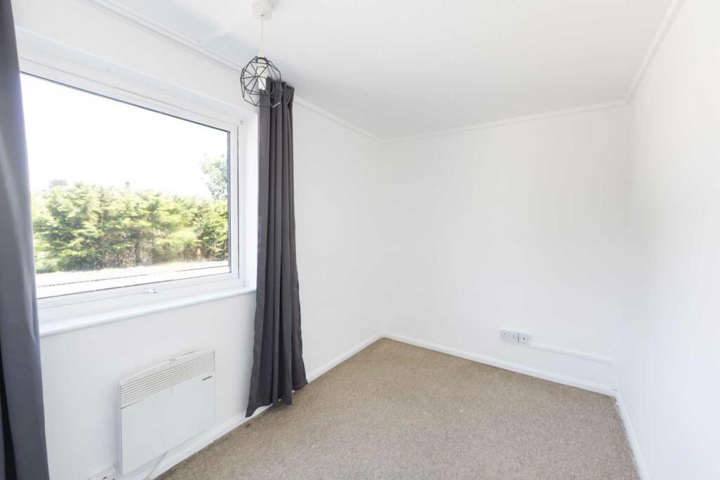 Additional image 10 of Cairns Road, Westbury Park