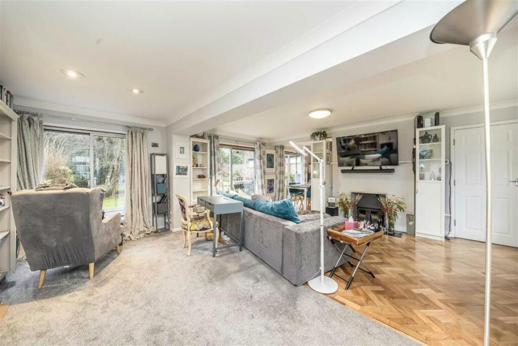 Additional image 10 of Clifford Avenue, Chislehurst