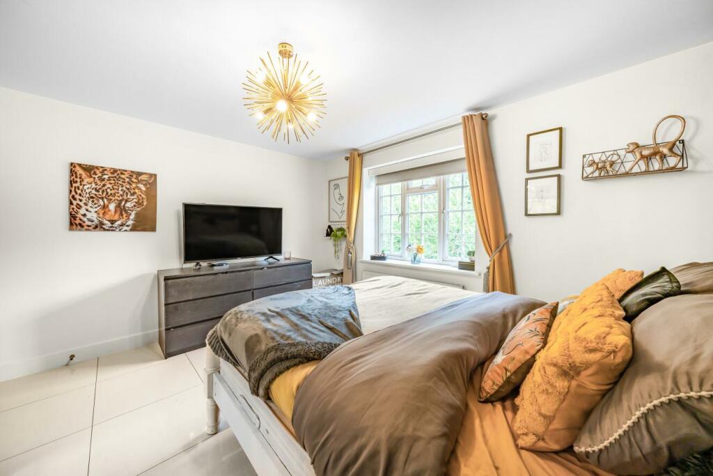 Additional image 14 of Tweedy Road, Bromley