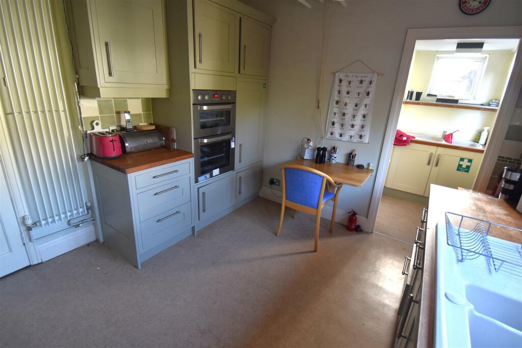 Additional image 7 of Walking Distance Of Elmlea Schools & Stoke Lane Shops In WOT