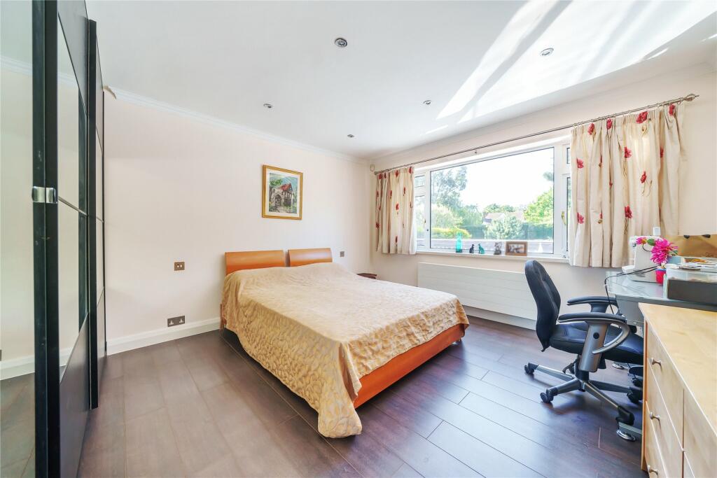 Additional image 26 of Westleigh Drive, Bromley