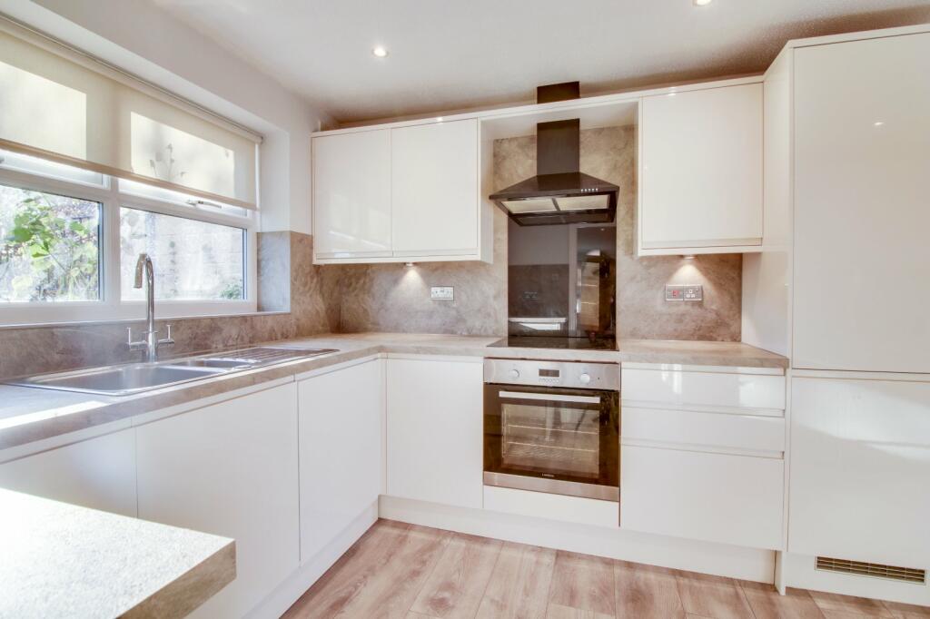 Additional image 12 of Roundhead Fold, Apperley Bridge, Bradford, West Yorkshire, BD10