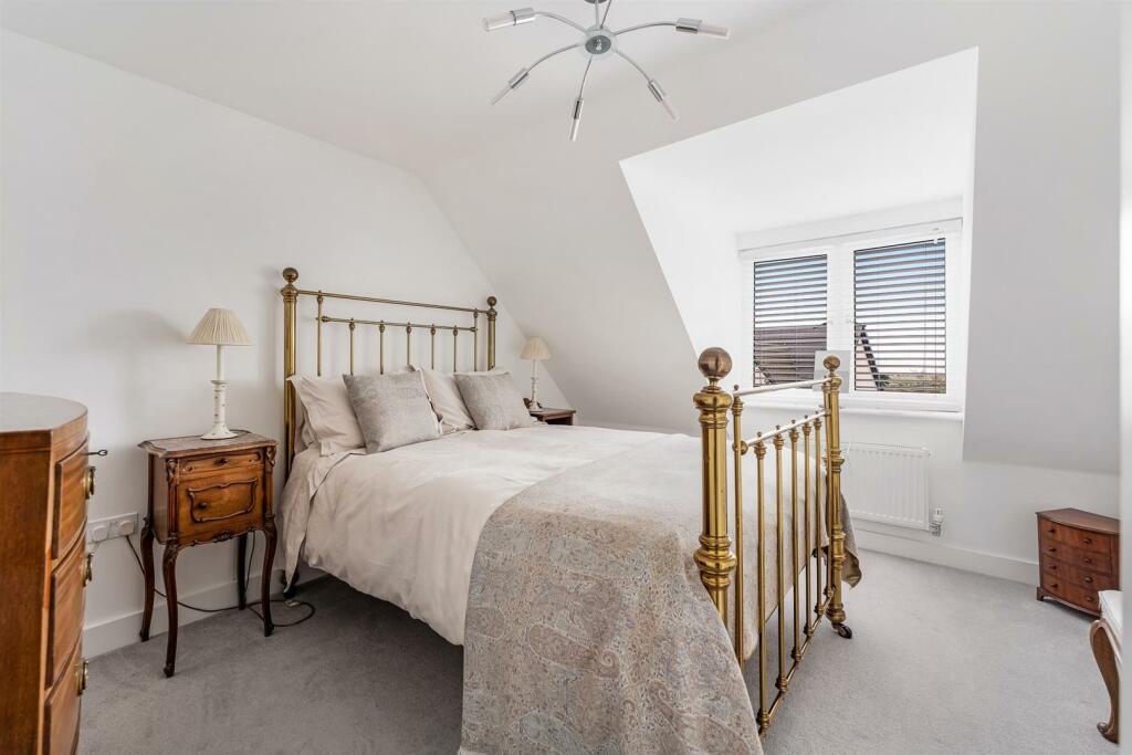 Additional image 16 of Wentwood Drive, Bleadon Hill - Stunning Home!