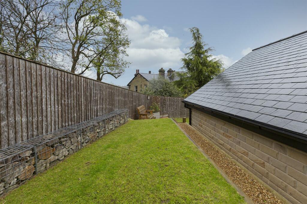 Additional image 43 of Snelsins Road, Cleckheaton