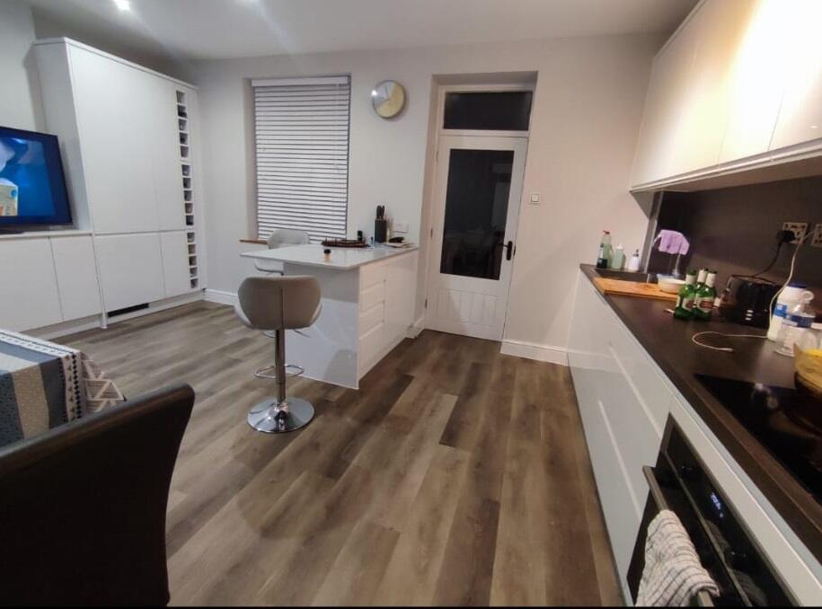 Primary image of Lilian Terrace, High Street, BS39
