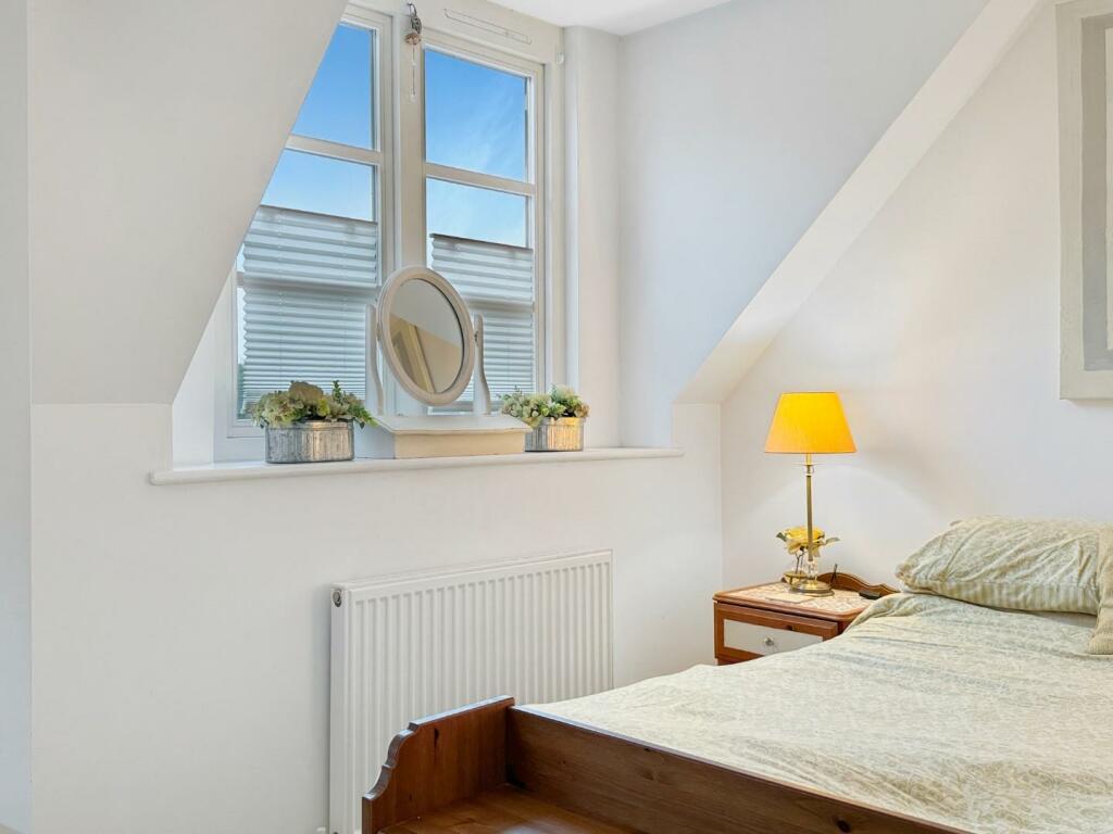 Additional image 16 of Leeway Avenue, Great Shelford, Cambridge