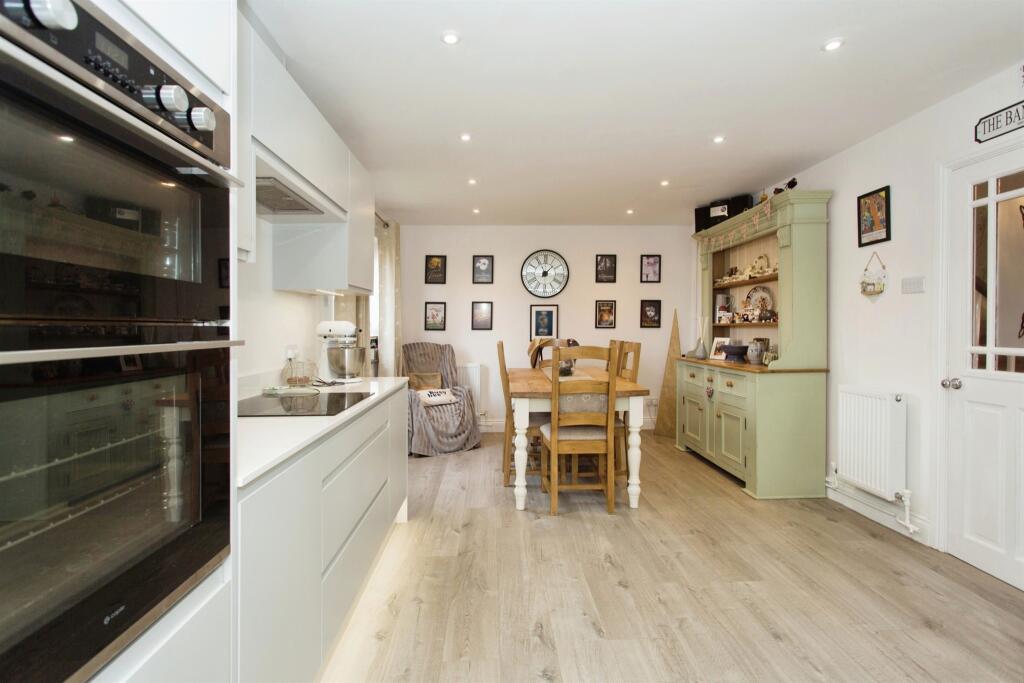 Additional image 18 of Usterdale Road, Saffron Walden