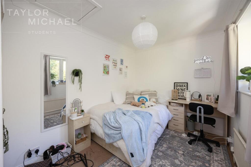 Additional image 9 of Crespin Way, Brighton