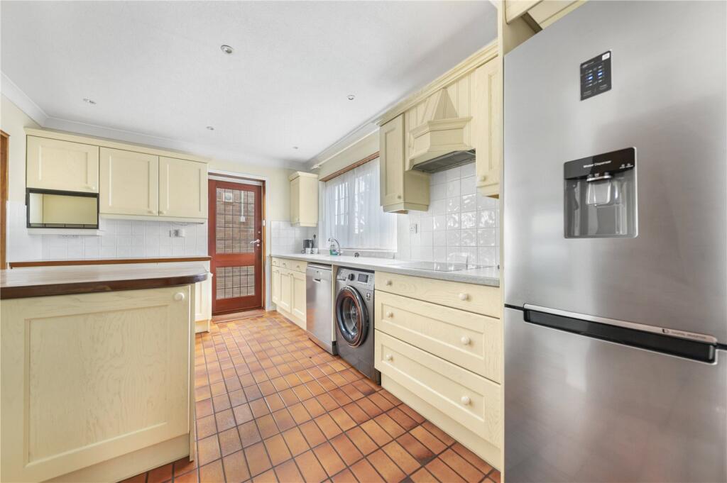 Additional image 7 of Kinnaird Avenue, Bromley, BR1