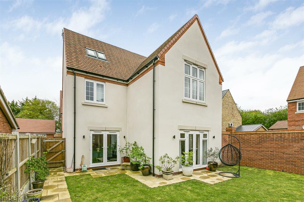 Additional image 24 of Webb Avenue, Newmarket