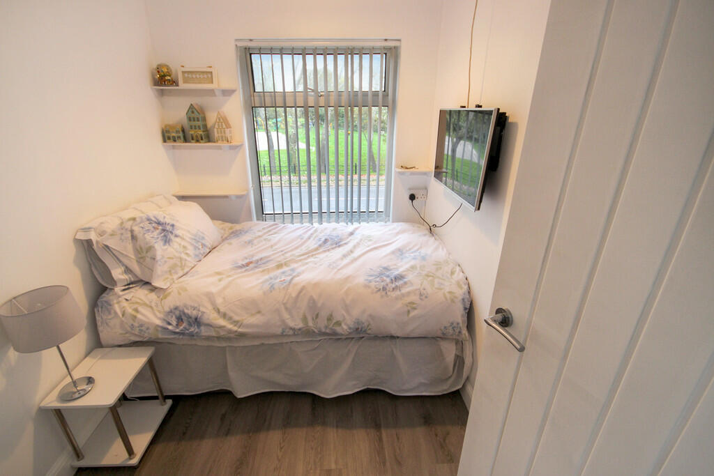 Additional image 9 of Coldhams Lane