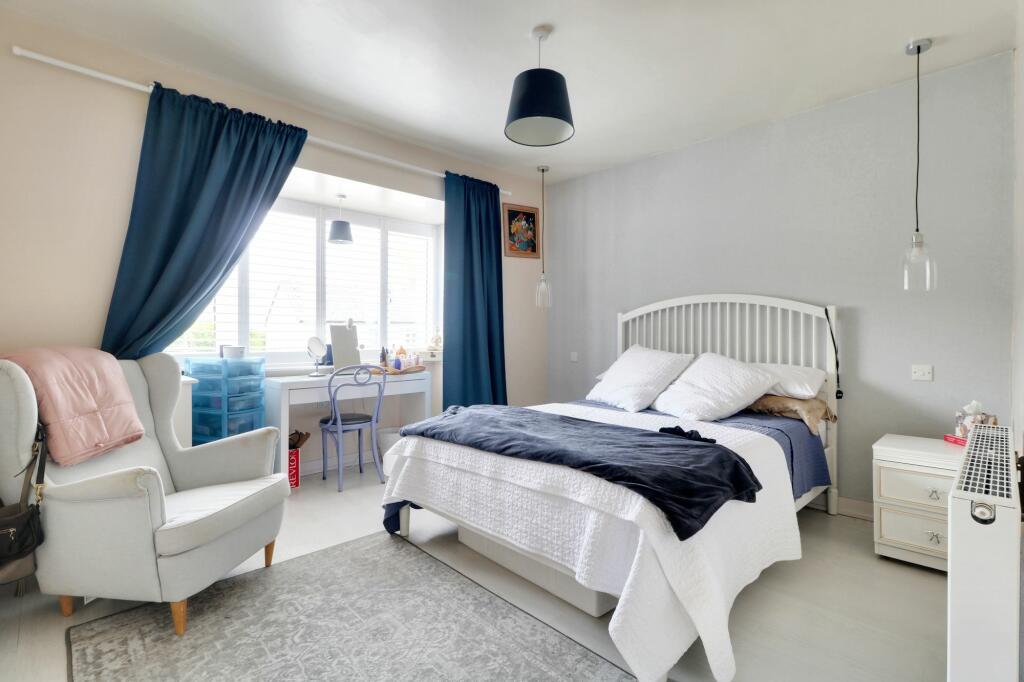 Additional image 12 of Centre Drive, Newmarket, CB8