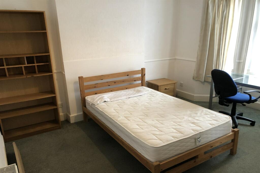 Additional image 6 of 6 bedroom Detached House in Bournemouth