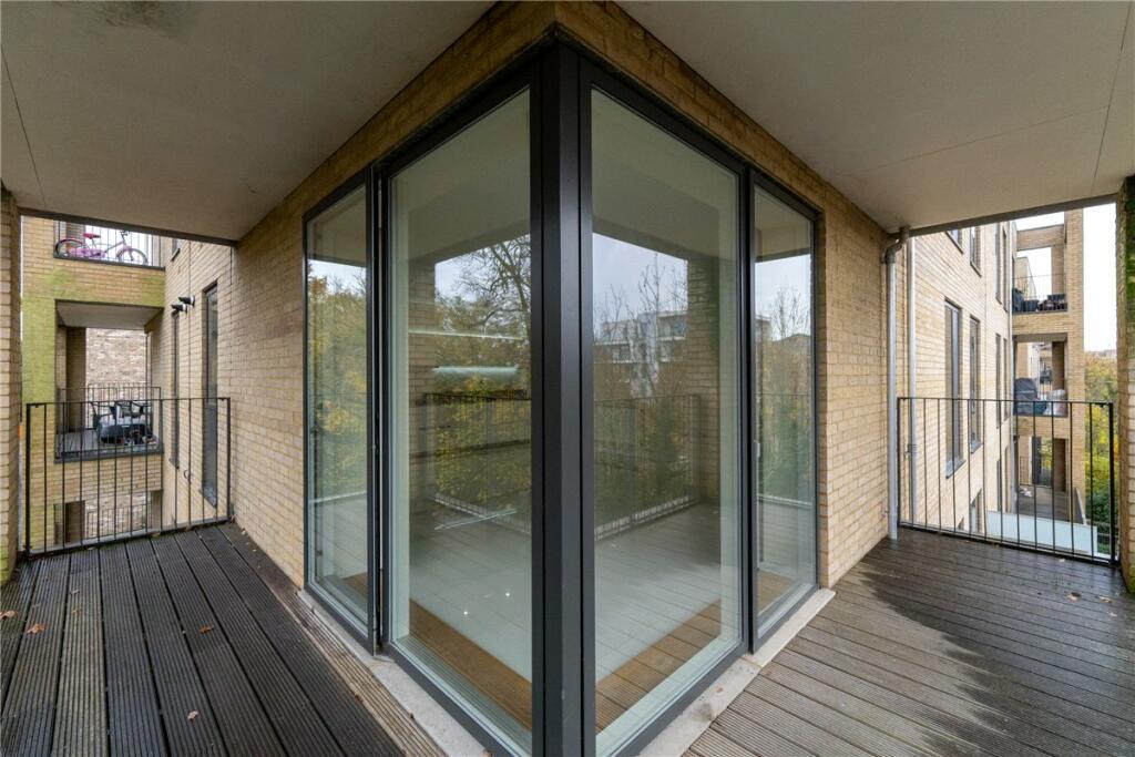 Additional image 13 of Seekings Close, Trumpington, Cambridge, CB2