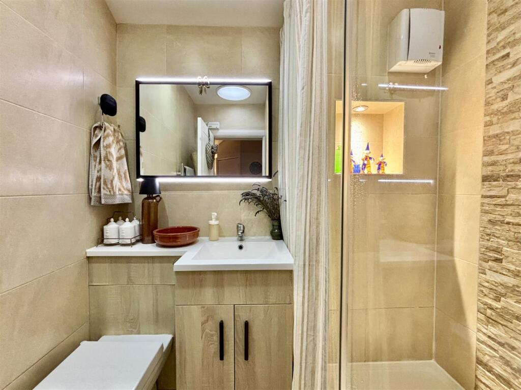 Additional image 17 of New House Lane, Queensbury, Bradford