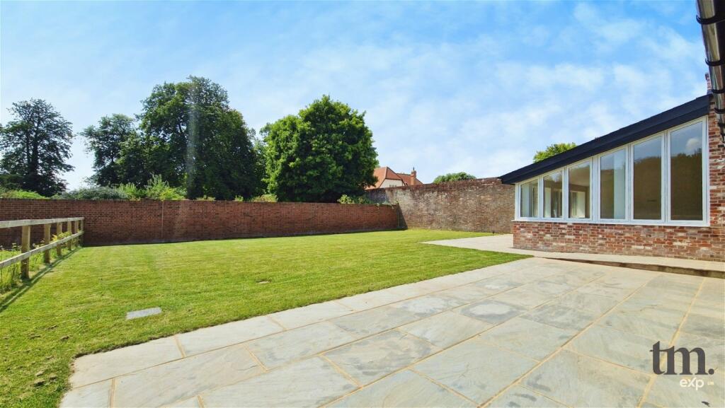 Additional image 10 of Wood Hall, Arkesden, Saffron Walden, CB11 4HA