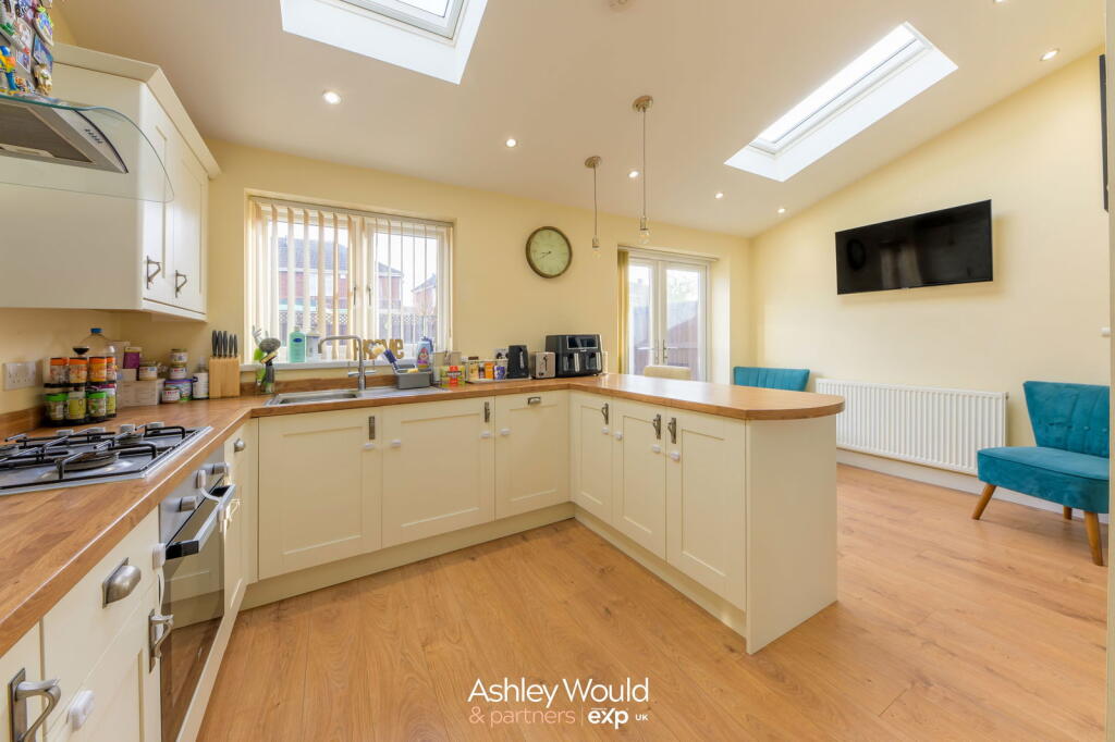 Additional image 2 of Pound Close, Oldbury, B68 8LZ