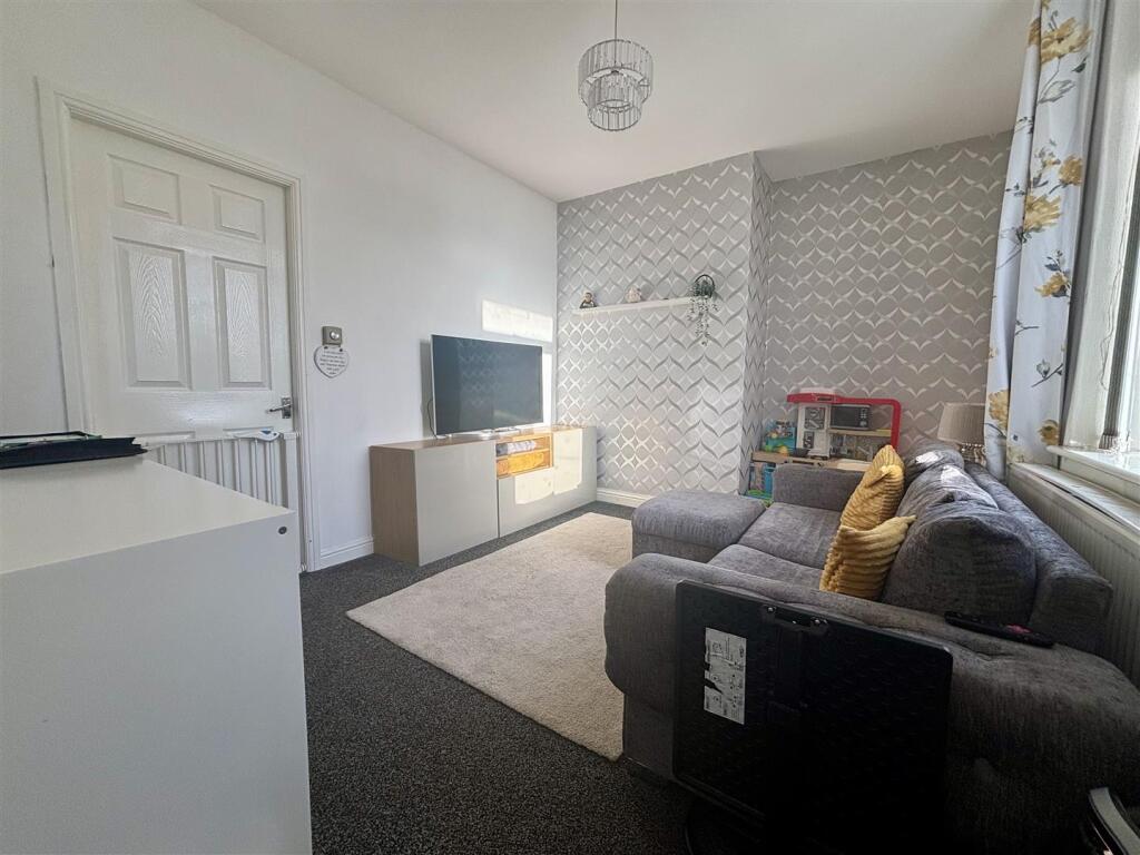 Additional image 10 of 13, Brick Row, Wyke, Bradford, BD12 9PQ