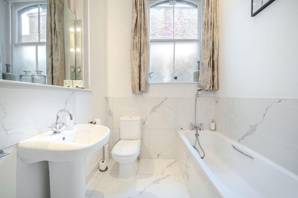 Additional image 19 of Wine Street, Frome, BA11 1EN