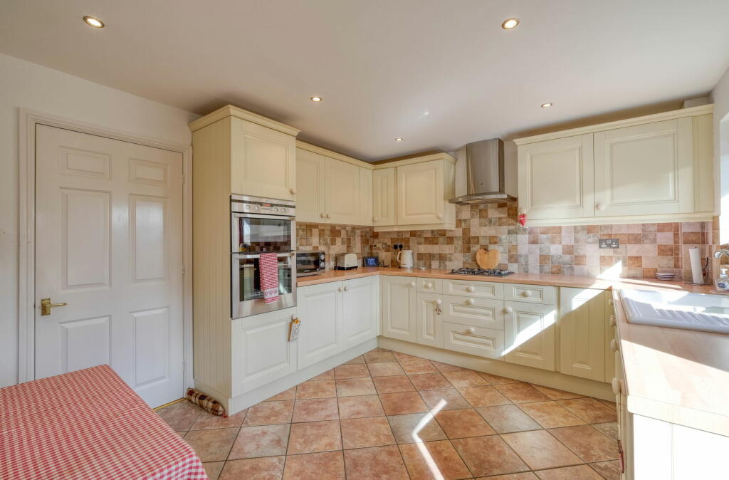 Additional image 7 of Deanscroft Drive, Lickey End, Bromsgrove, B60 1GH