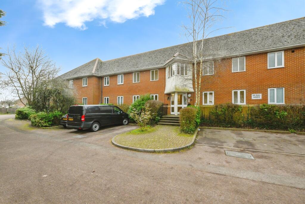Additional image 7 of Walsingham Close, Hatfield