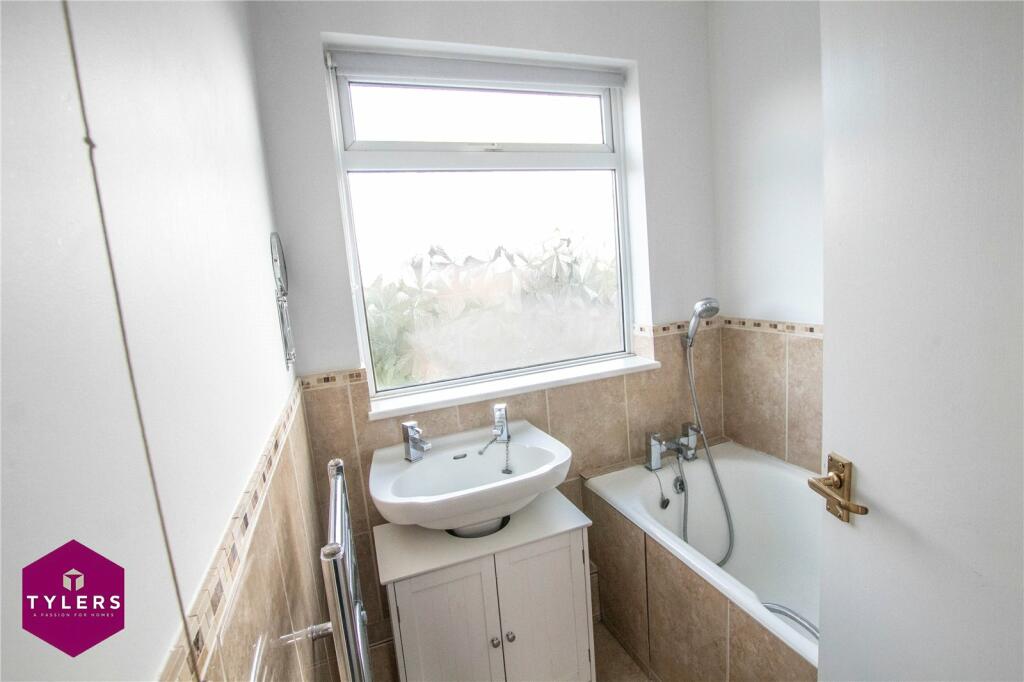 Additional image 18 of Park Avenue, Histon, Cambridge