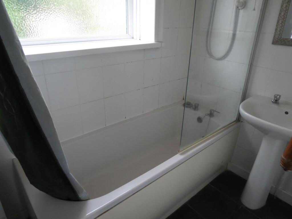 Additional image 10 of 4 bedroom Detached House in Winton