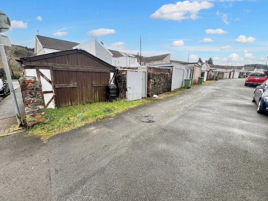 Additional image 33 of Oxford Street, Nantgarw, Cardiff