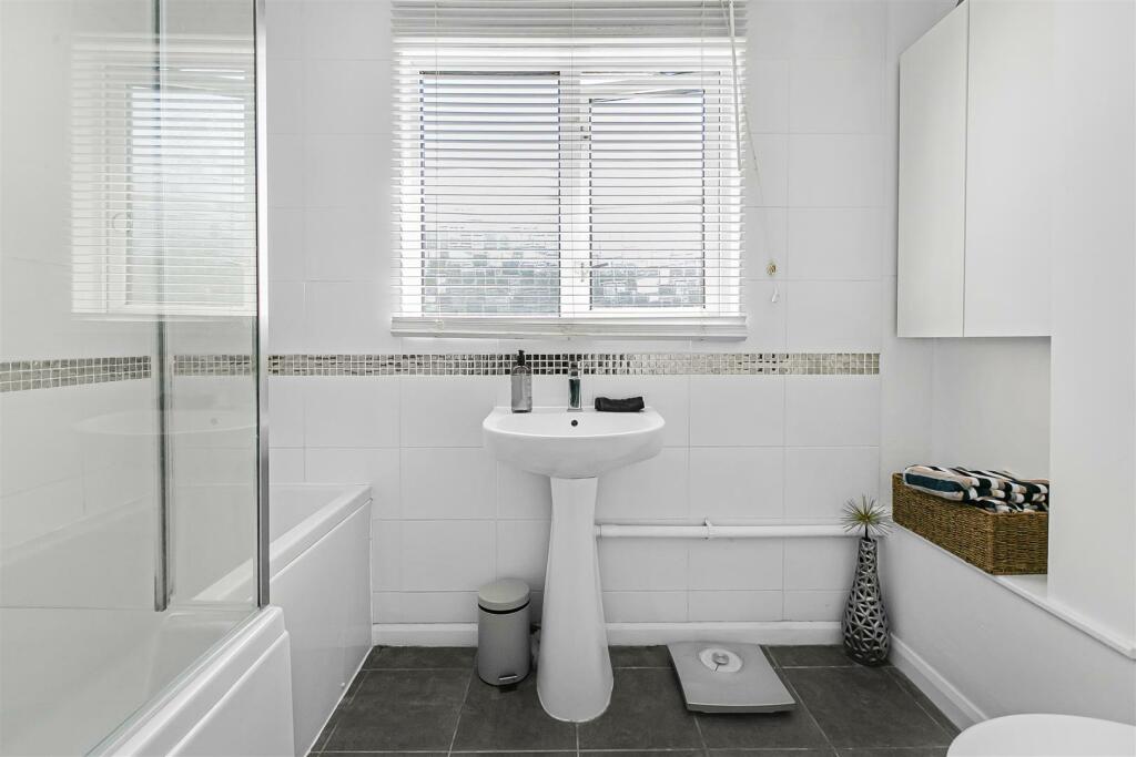 Additional image 9 of Coles Lane, Linton