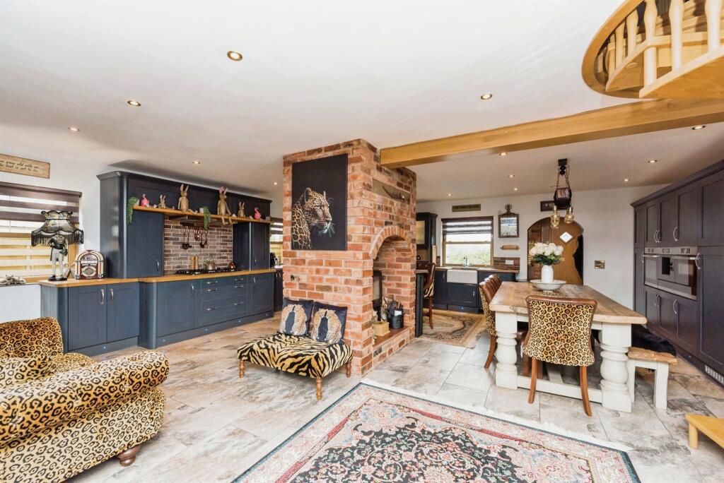 Additional image 6 of Moor Lane, Amington, Tamworth