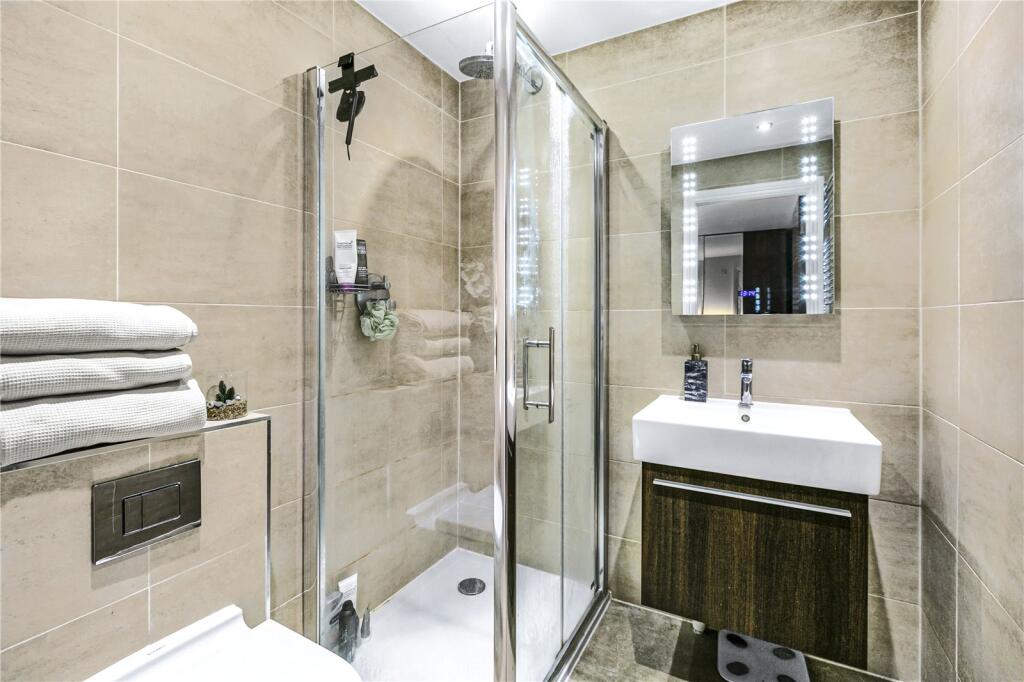 Additional image 12 of Green Close, Brookmans Park, Hertfordshire, AL9