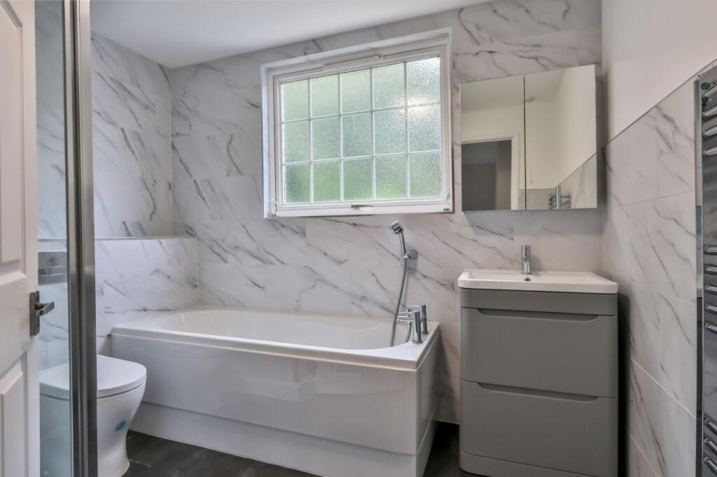 Additional image 17 of South Western Crescent, Whitecliff, Poole, Dorset, BH14