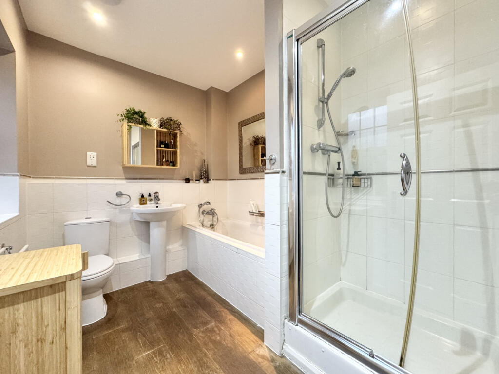 Additional image 17 of Azalea Close, Napsbury Park, St. Albans