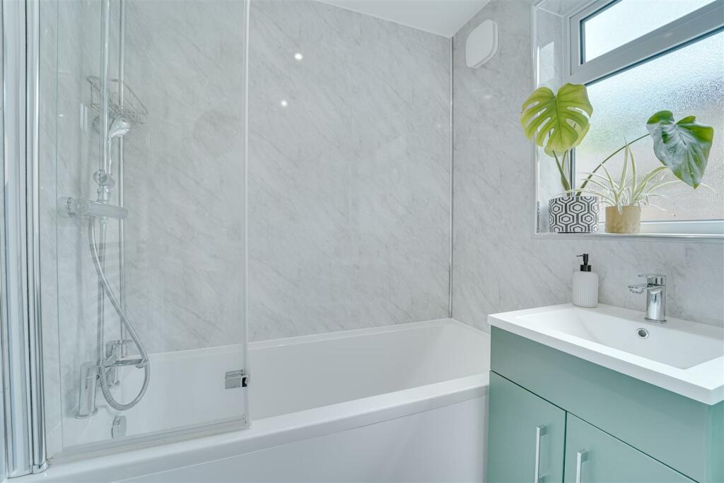 Additional image 10 of Coach Lane, Cheveley, Newmarket