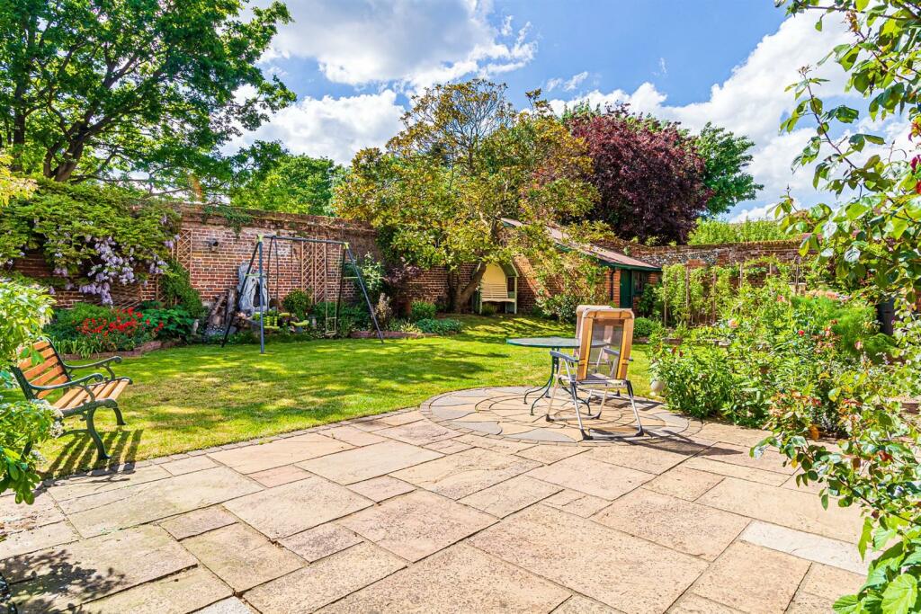 Additional image 19 of Hamlet Road, Haverhill