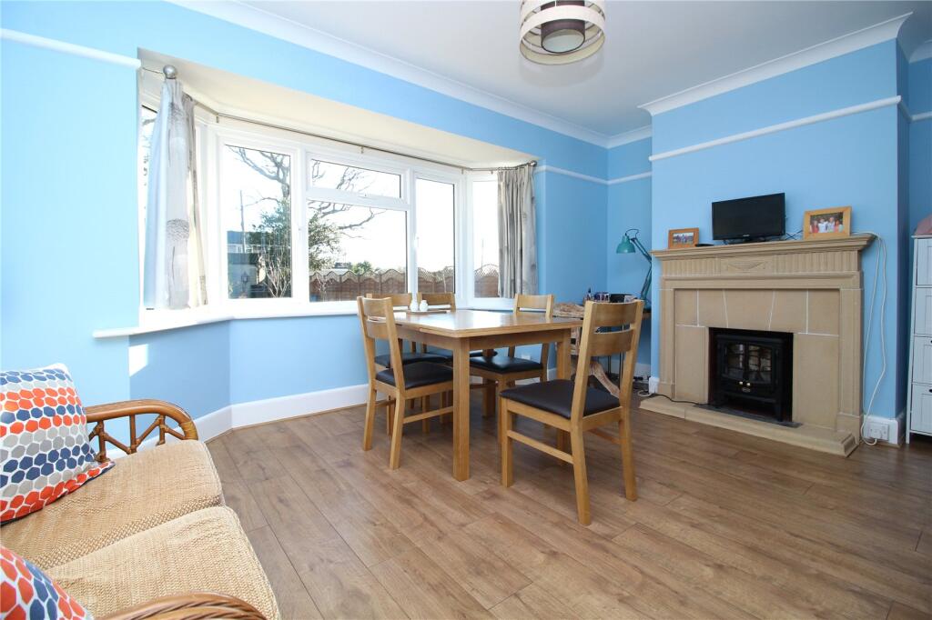 Additional image 6 of Oak Road, New Milton, Hampshire, BH25