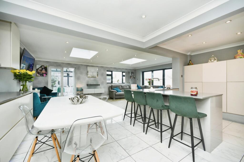 Additional image 5 of Capel Avenue, Peacehaven, BN10