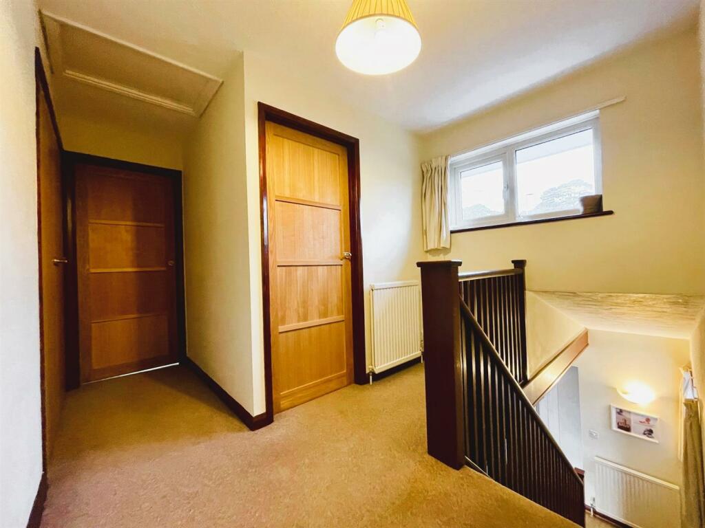 Additional image 10 of Stroud Close, Wimborne