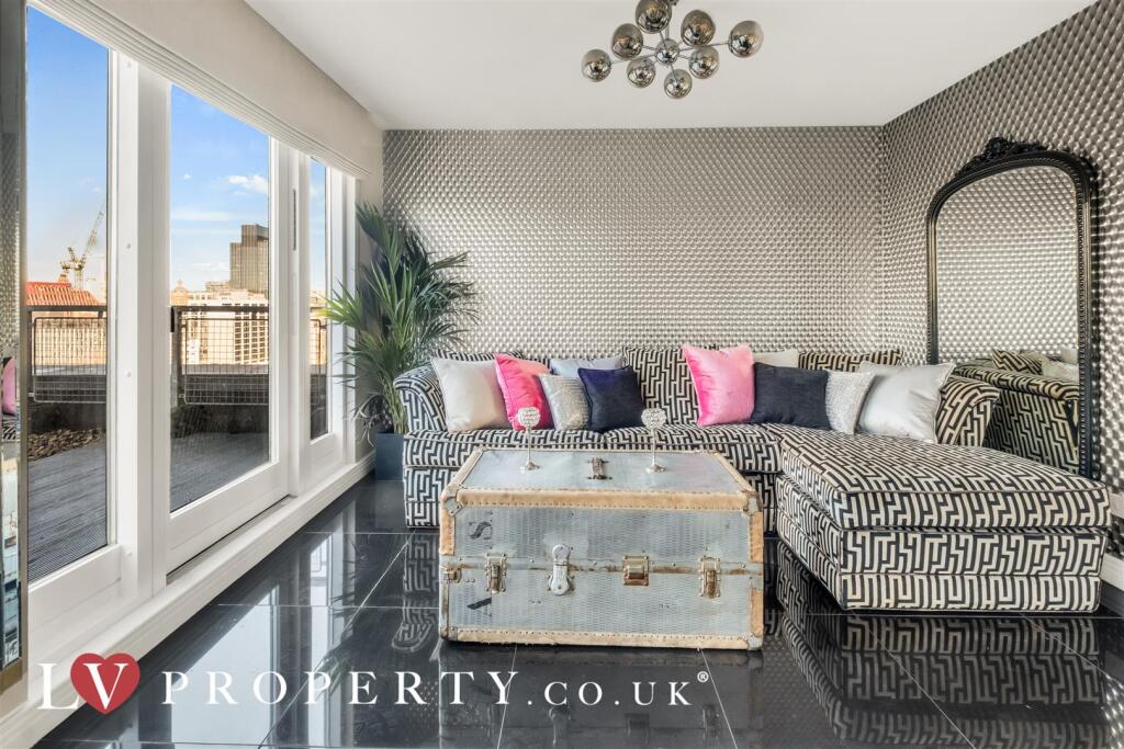 Additional image 28 of Royal Arch Apartments, The Mailbox