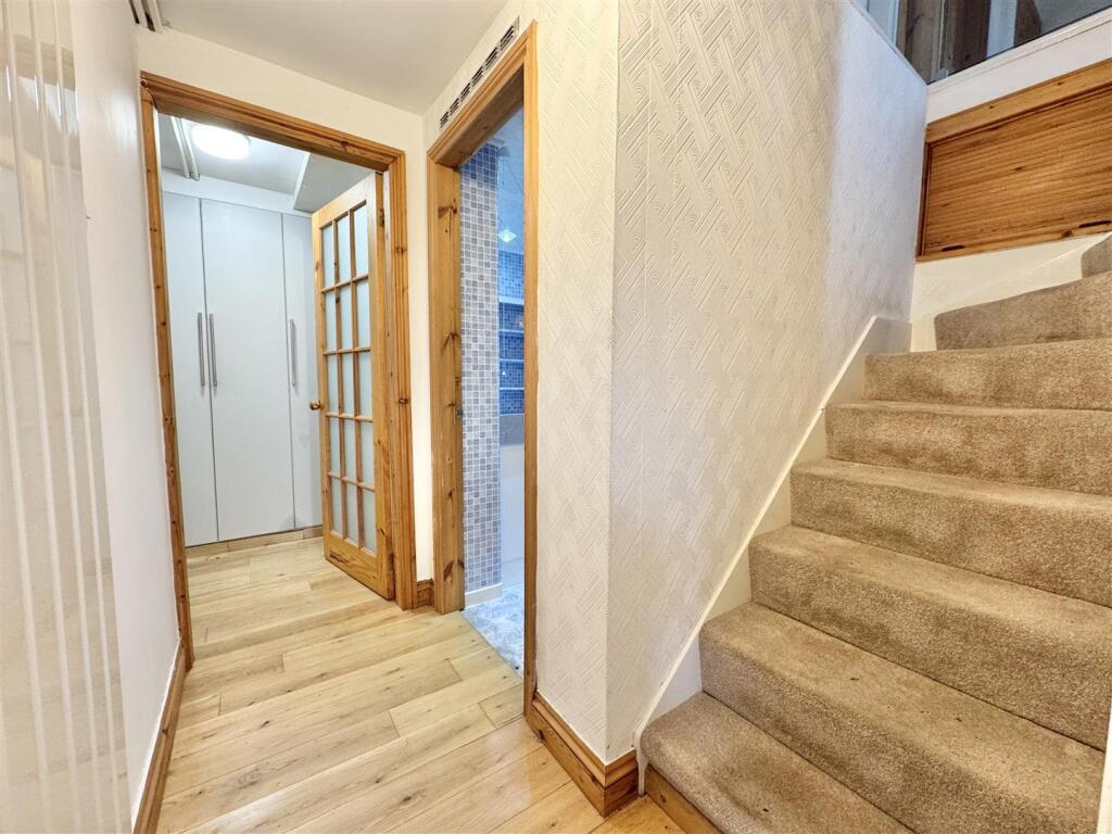 Additional image 31 of Blencow