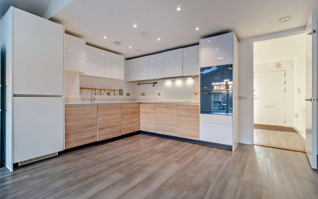 Additional image 4 of Cedar Road, Trumpington, Cambridge, Cambridgeshire, CB2