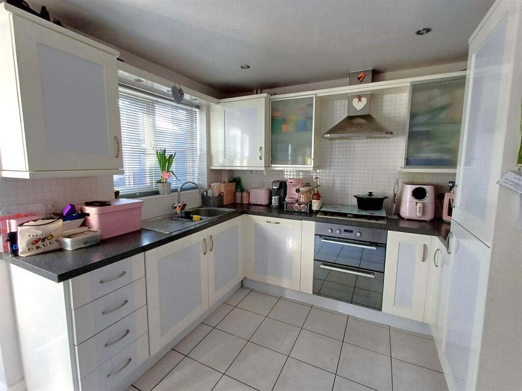 Additional image 8 of Roundhouse Crescent, Peacehaven