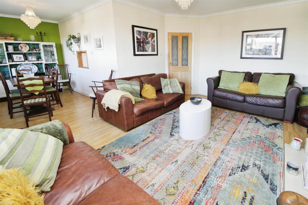 Additional image 3 of Gregory Crescent, Bradford, BD7 4PG