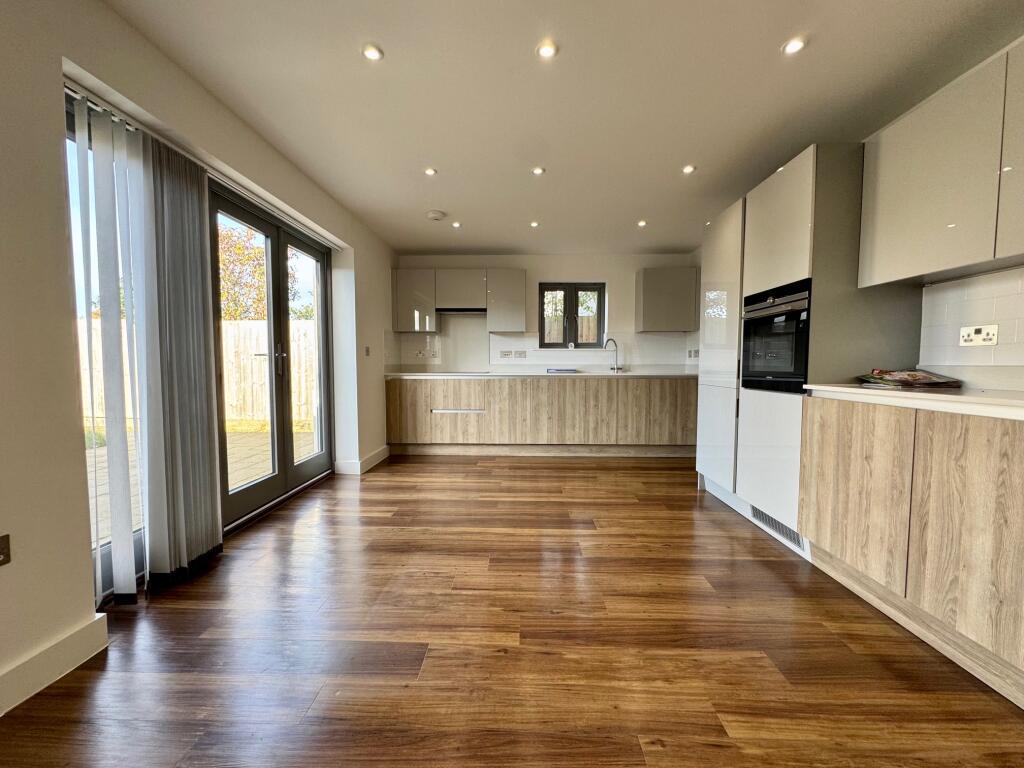 Additional image 5 of Petersfield, Stretham, Ely