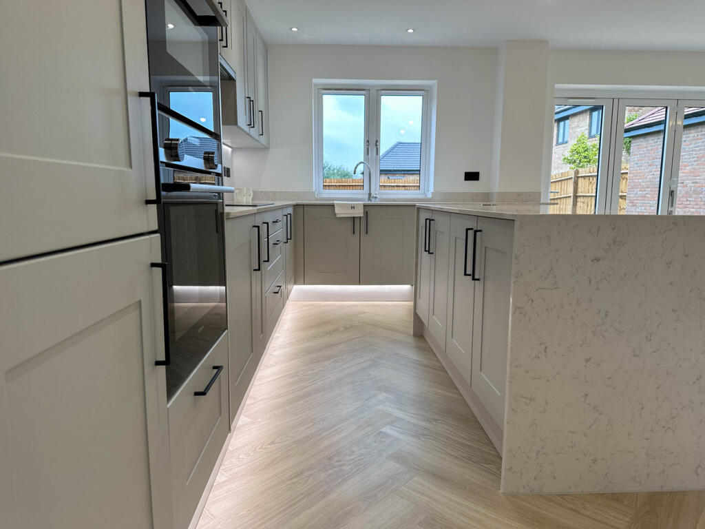 Additional image 16 of Hayfield Lodge, New Road, Over, CB24