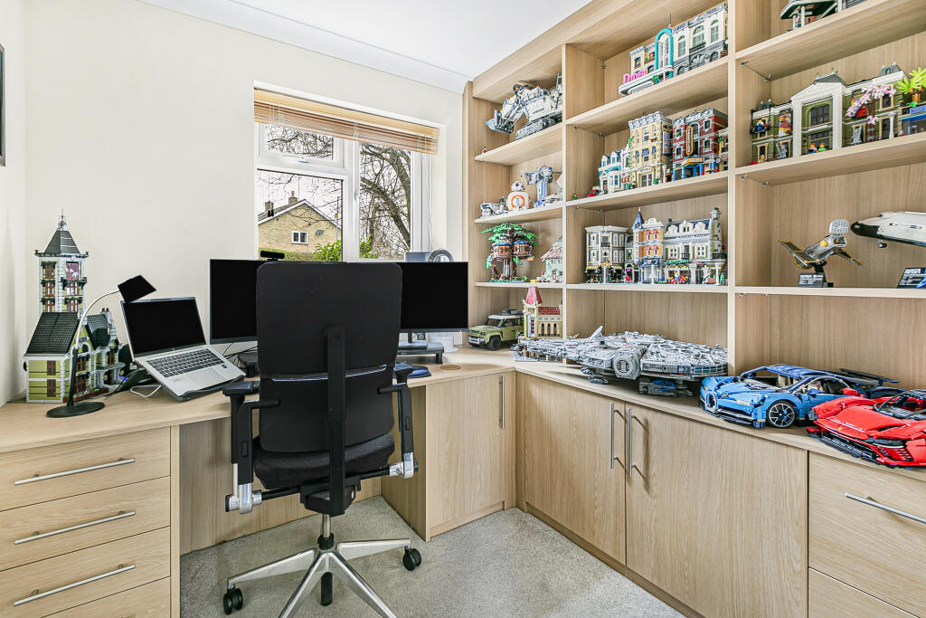 Additional image 12 of Harwood Hill, Welwyn Garden City, Hertfordshire, AL8